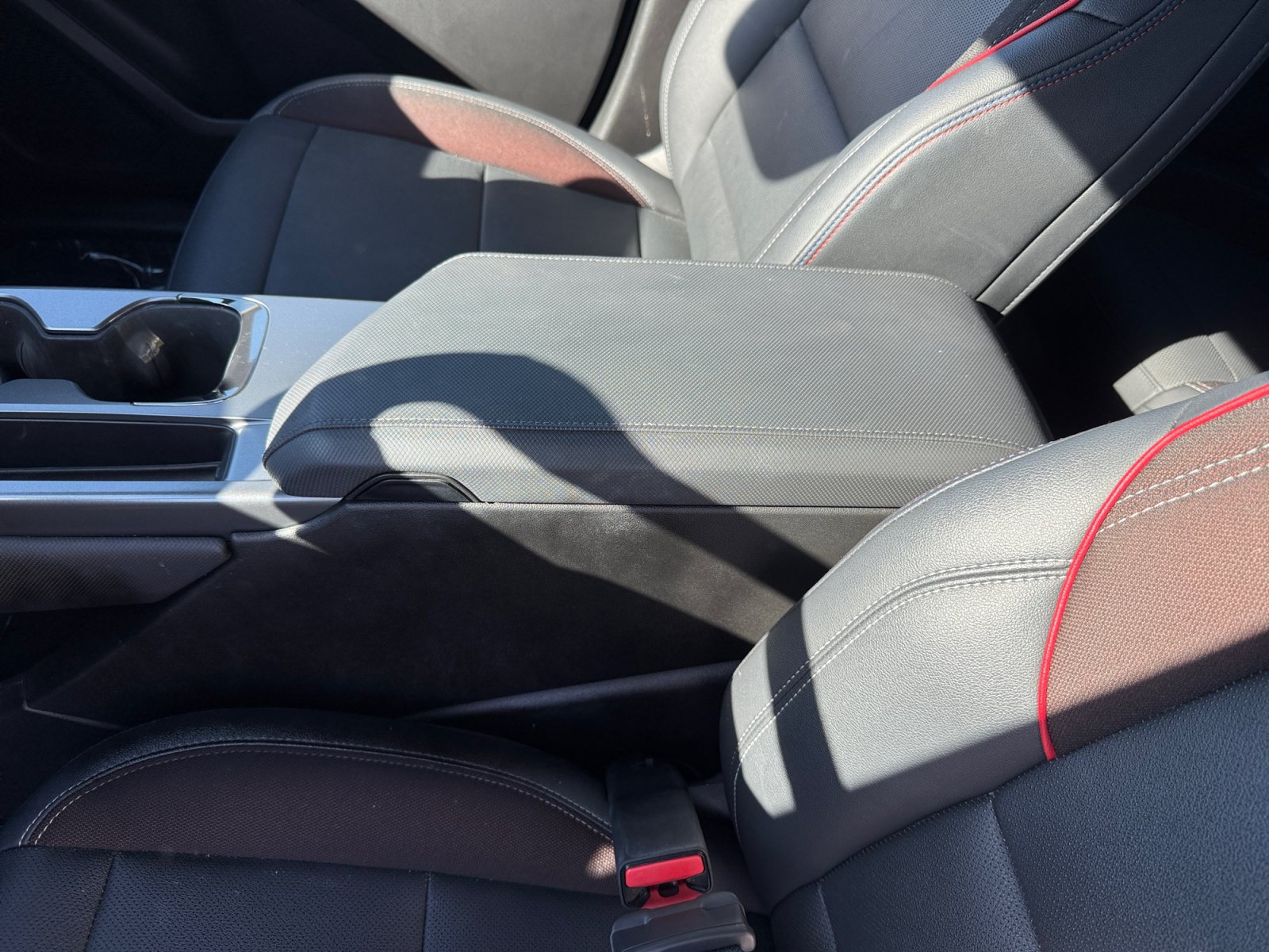 Used 2024 Chevrolet Equinox EV RS FWD image 14