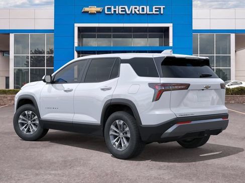 New 2026 Chevrolet Equinox LT w/ Convenience Package II AWD/4WD image 3