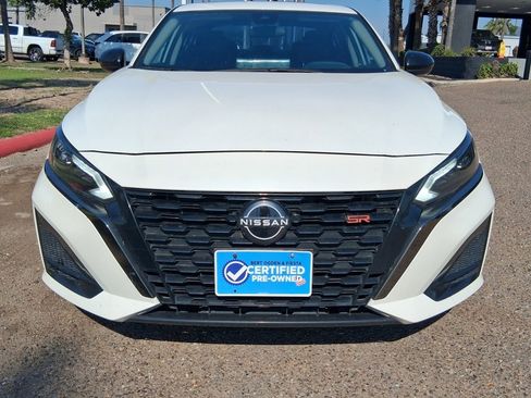 Used 2024 Nissan Altima 2.5 SR w/ SR Premium Package image 2