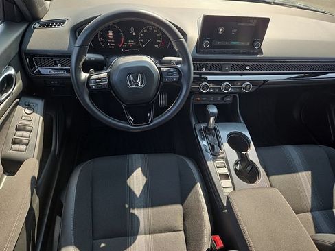 Used 2025 Honda Civic Sport image 11