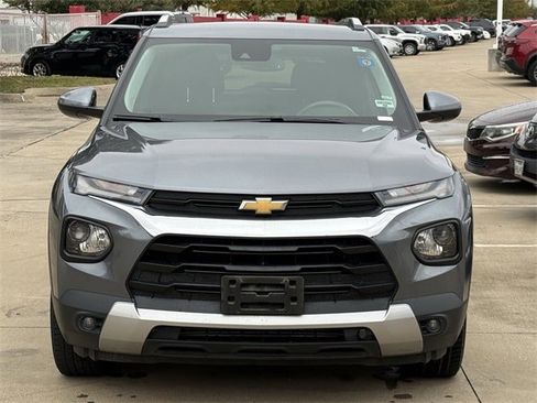 Used 2021 Chevrolet TrailBlazer LT w/ Convenience Package image 8