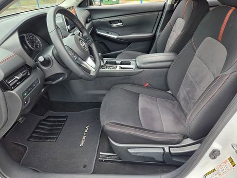Used 2024 Nissan Sentra SR FWD image 10