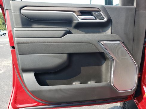 Used 2025 Chevrolet Silverado 3500 High Country w/ High Country Premium Package AWD/4WD image 12