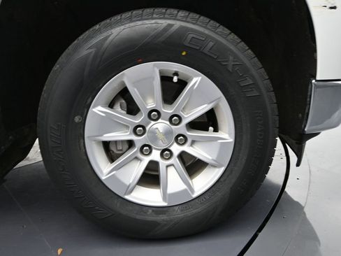 Used 2022 Chevrolet Silverado 1500 W/T RWD image 6