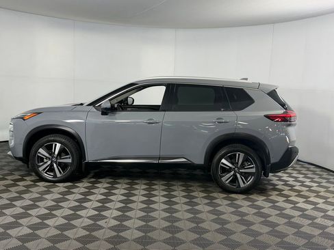 Used 2022 Nissan Rogue Platinum w/ Head-Up Display Package FWD image 9