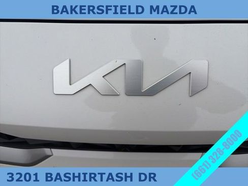 Used 2024 Kia Forte LXS image 9