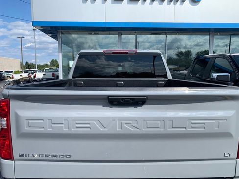 Used 2024 Chevrolet Silverado 1500 LT AWD/4WD image 6