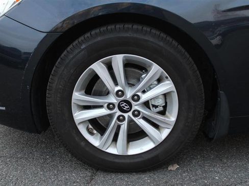 Used 2012 Hyundai Sonata GLS w/ Popular Equipment Pkg image 9