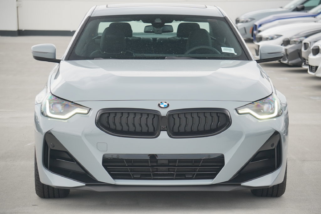 Used 2026 BMW 230i Coupe w/ Premium Package RWD image 2