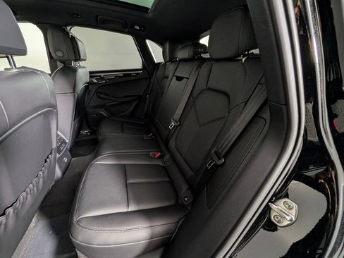 New 2026 Porsche Macan AWD/4WD image 24
