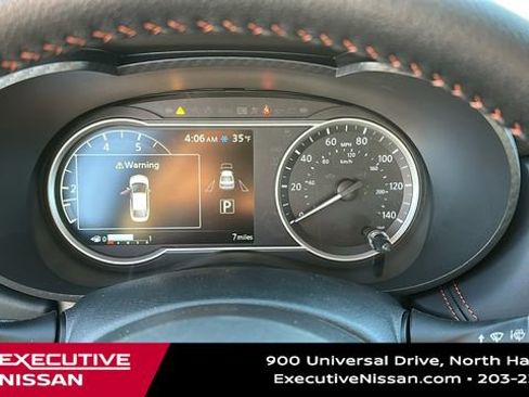 New 2025 Nissan Versa SR w/ Trunk Package image 13