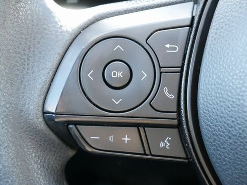 Used 2020 Toyota RAV4 LE image 22