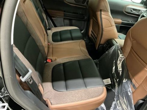 New 2026 Ford Bronco Sport Outer Banks AWD/4WD image 17