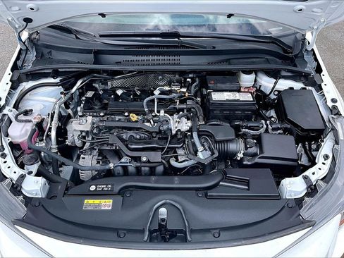 Used 2024 Toyota Corolla LE FWD image 30