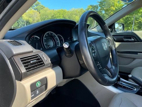 Used 2015 Honda Accord EX-L image 28