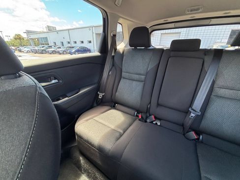 Used 2025 Nissan Rogue SV FWD image 36