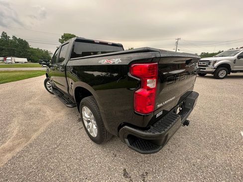 Used 2022 Chevrolet Silverado 1500 Custom AWD/4WD image 3