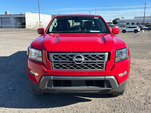 Used 2022 Nissan Frontier SV RWD image 2