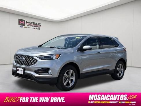 Used 2024 Ford Edge SEL w/ Convenience Package AWD/4WD image 3