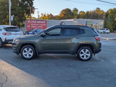 Used 2019 Jeep Compass Latitude w/ Popular Equipment Group image 8