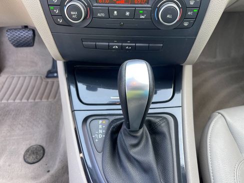 Used 2013 BMW 128i Convertible image 39