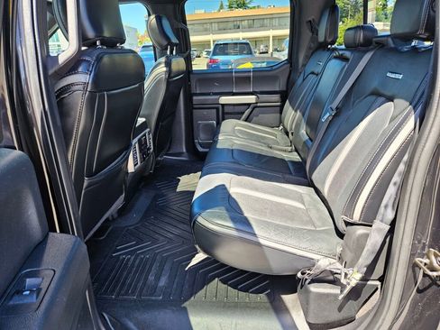 Used 2019 Ford F150 Platinum w/ Equipment Group 701A Luxury AWD/4WD image 13
