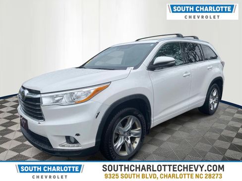 Used 2014 Toyota Highlander Limited Platinum AWD/4WD image 1