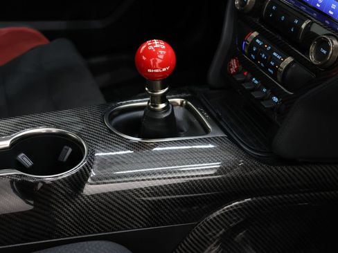 Used 2019 Ford Mustang Shelby GT350R w/ GT350R Equipment Group 920A RWD image 90