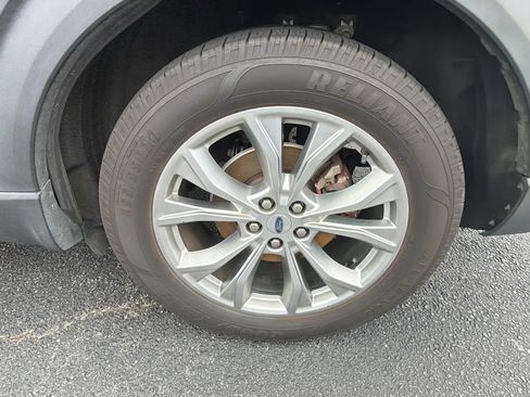 Used 2021 Ford Explorer Limited w/ Equipment Group 301A RWD image 27