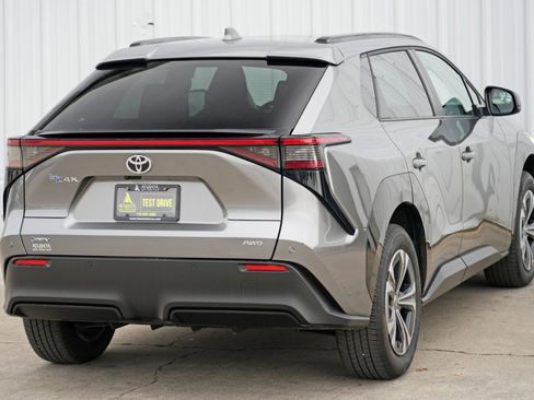 Used 2024 Toyota bZ4X AWD w/ Weather Package image 48