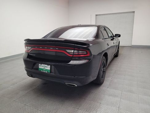Used 2015 Dodge Charger SE w/ Popular Equipment Group image 7