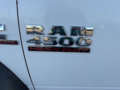 Used 2017 RAM 4500 Tradesman w/ Power & Remote Entry Group image 16