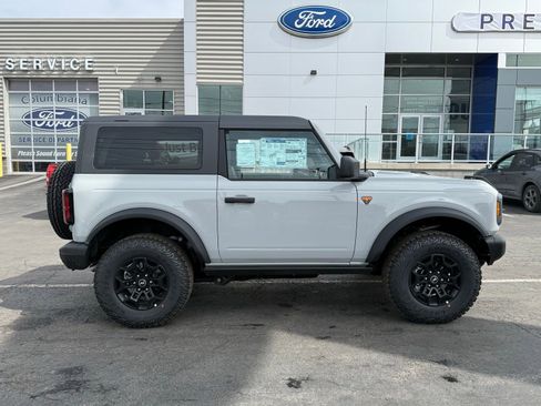 New 2026 Ford Bronco Badlands AWD/4WD image 13