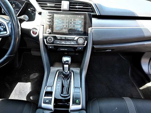 Used 2019 Honda Civic EX image 10