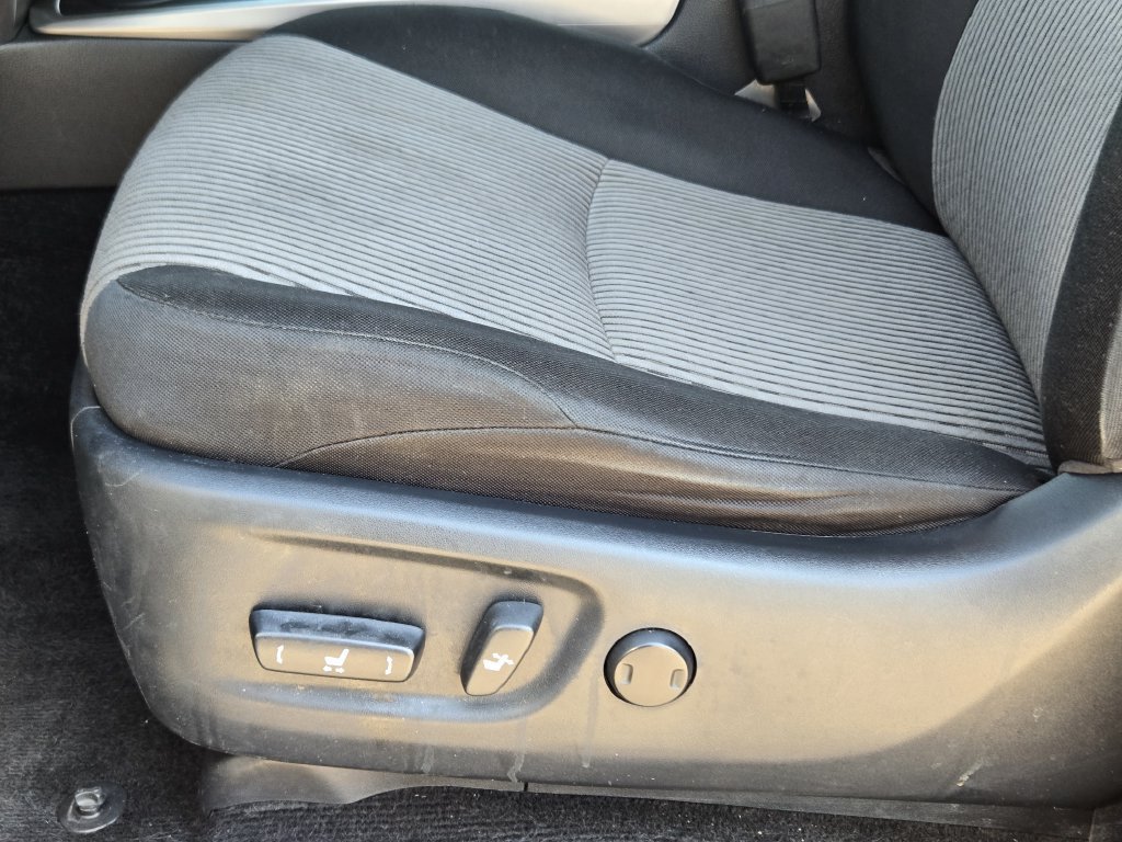 Used 2018 Toyota 4Runner SR5 RWD image 30
