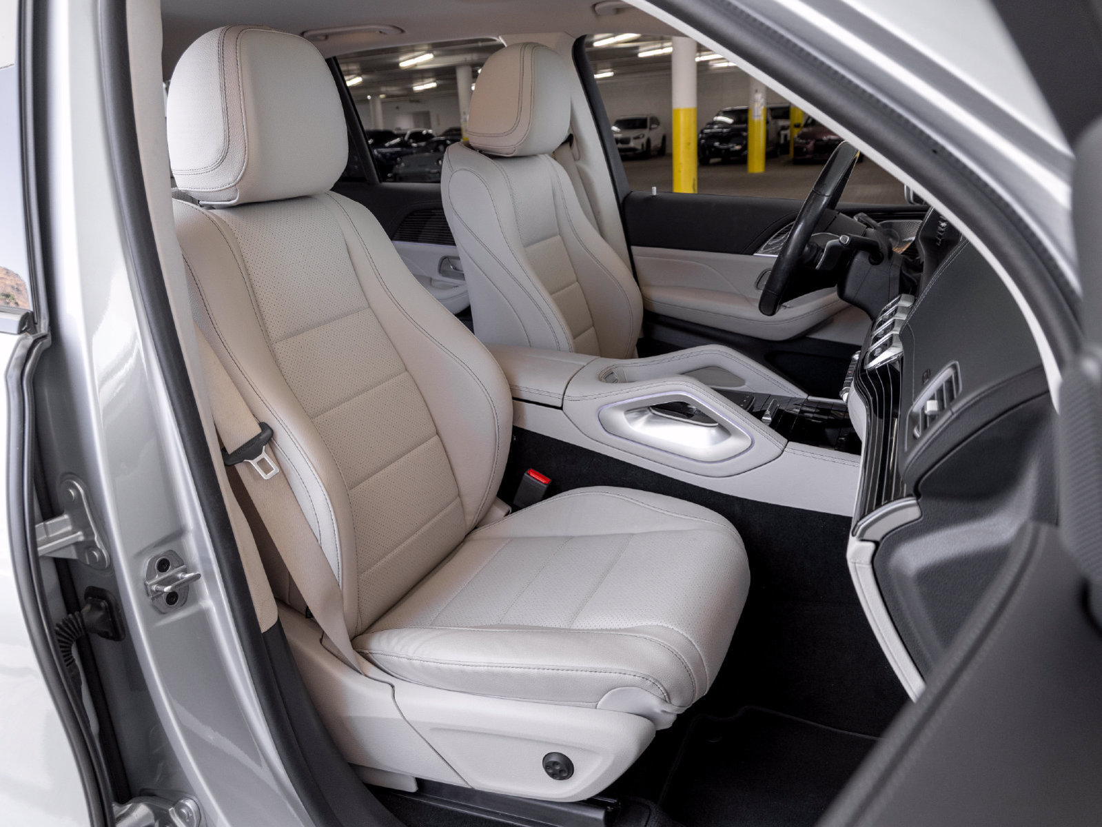 Used 2024 Mercedes-Benz GLE 350 4MATIC image 27