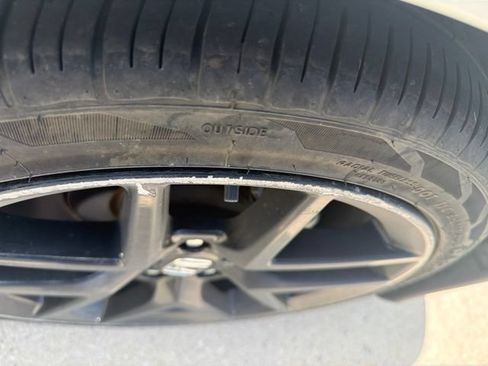 Used 2023 Honda Civic Sport image 12