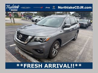 Used 2019 Nissan Pathfinder SV video 1