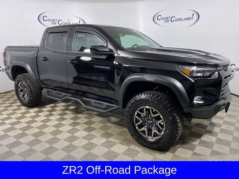 Certified 2026 Chevrolet Colorado ZR2 w/ Technology Package AWD/4WD image 10