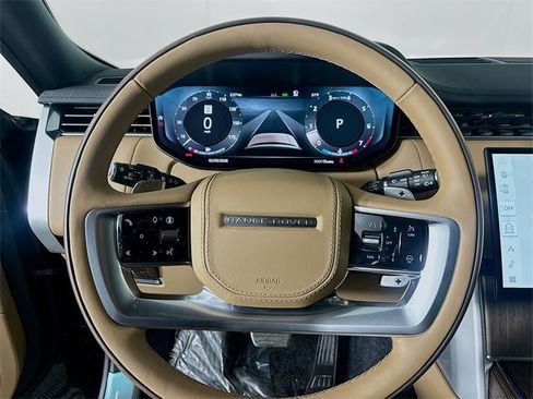 New 2026 Land Rover Range Rover SE image 12