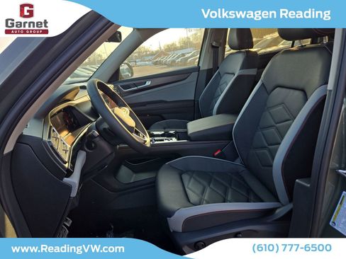 New 2026 Volkswagen Atlas Peak Edition image 12