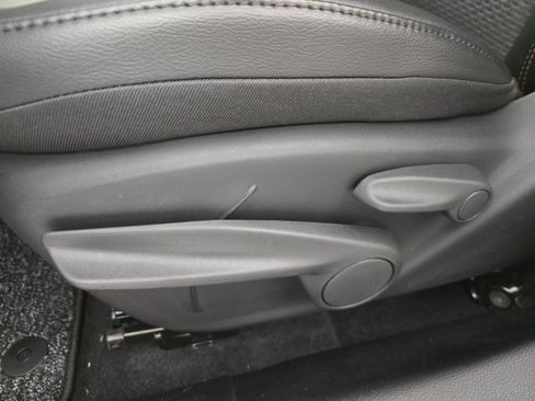 New 2026 Jeep Compass Latitude AWD/4WD image 24