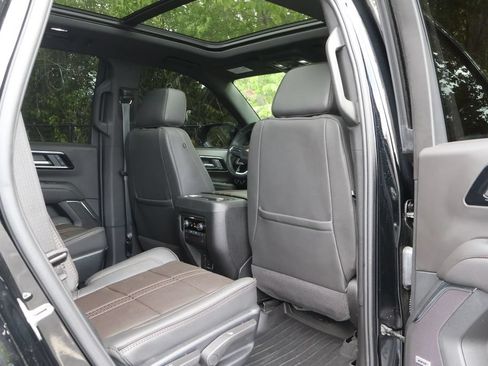 Used 2025 Chevrolet Tahoe High Country w/ Sun And Tow Package AWD/4WD image 51