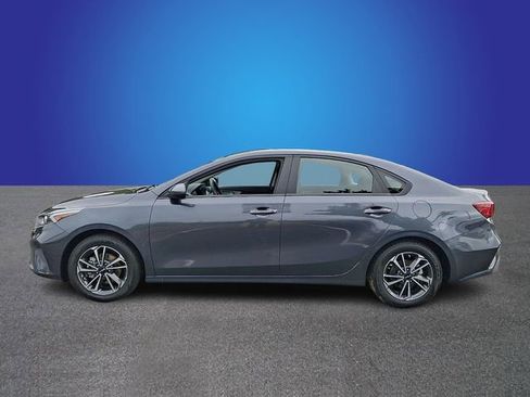Used 2024 Kia Forte LXS FWD image 7
