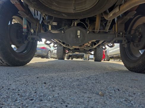 Used 2017 Toyota Tacoma TRD Sport image 13