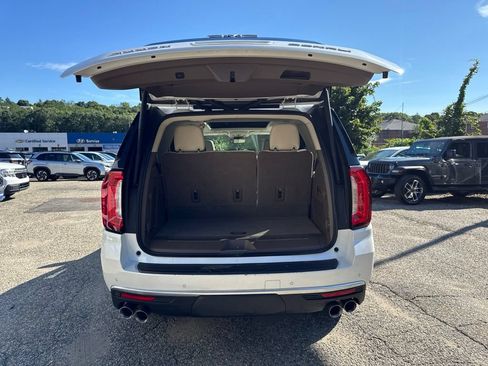 Used 2023 GMC Yukon Denali AWD/4WD image 43