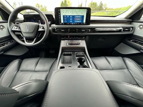 New 2026 Lincoln Aviator Reserve w/ Luxury Package AWD/4WD image 21