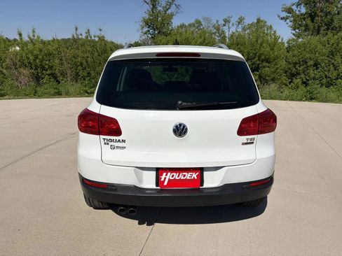 Used 2016 Volkswagen Tiguan SE AWD/4WD image 7