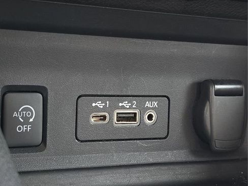 Used 2024 Nissan Sentra SV image 25