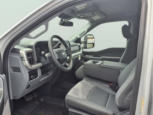 New 2026 Ford F250 XLT w/ XLT Premium Package AWD/4WD image 17